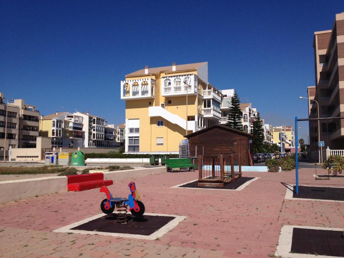 Apartment With Side Seaview 60 Meters From Sea Torrevieja Kültér fotó