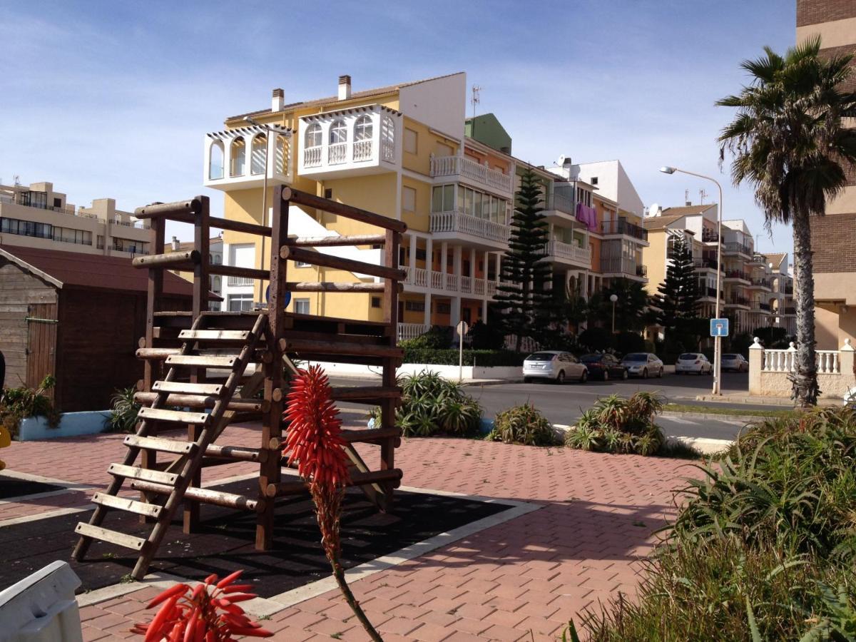 Apartment With Side Seaview 60 Meters From Sea Torrevieja Kültér fotó