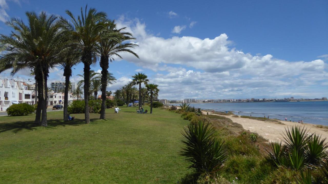 Apartment With Side Seaview 60 Meters From Sea Torrevieja Kültér fotó
