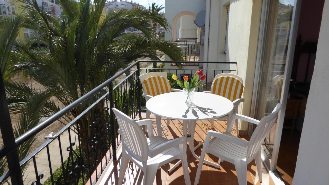 Apartment With Side Seaview 60 Meters From Sea Torrevieja Kültér fotó